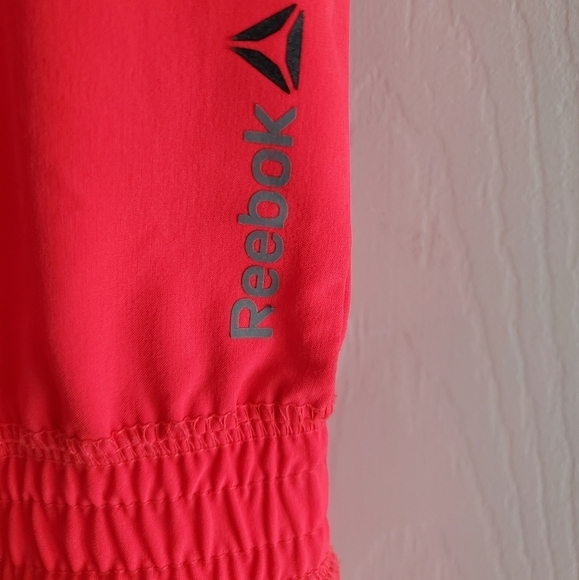 Reebok One Piece Sleeveless Romper - Pink size youth L - Picture 2 of 6